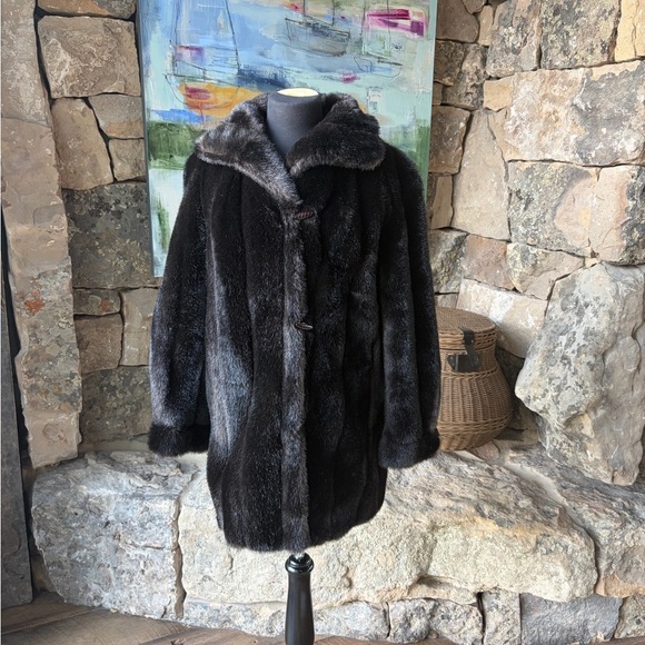 Vintage Tissavel Faux Fur Coat | M–L | Plush Statement Winter Coat - Picture 2 of 7